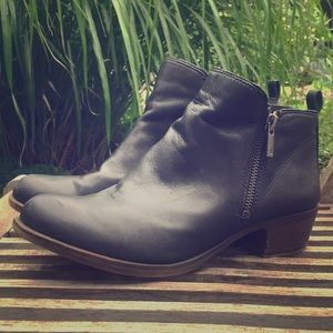 Lucky Brand Basel Bootie 💓